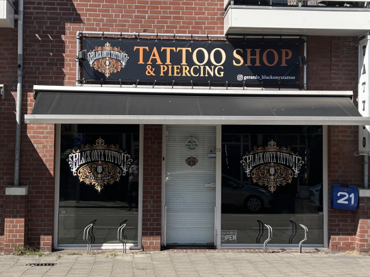 761-Tattoo-shop-en-Piercing-1661852940.JPG